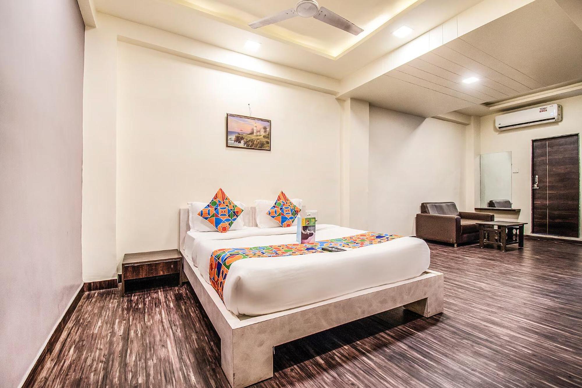 Fabhotel Maher Inn Ahmadábád Kültér fotó