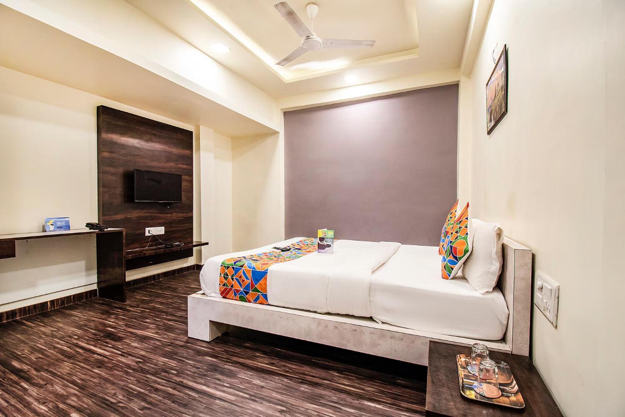 Fabhotel Maher Inn Ahmadábád Kültér fotó